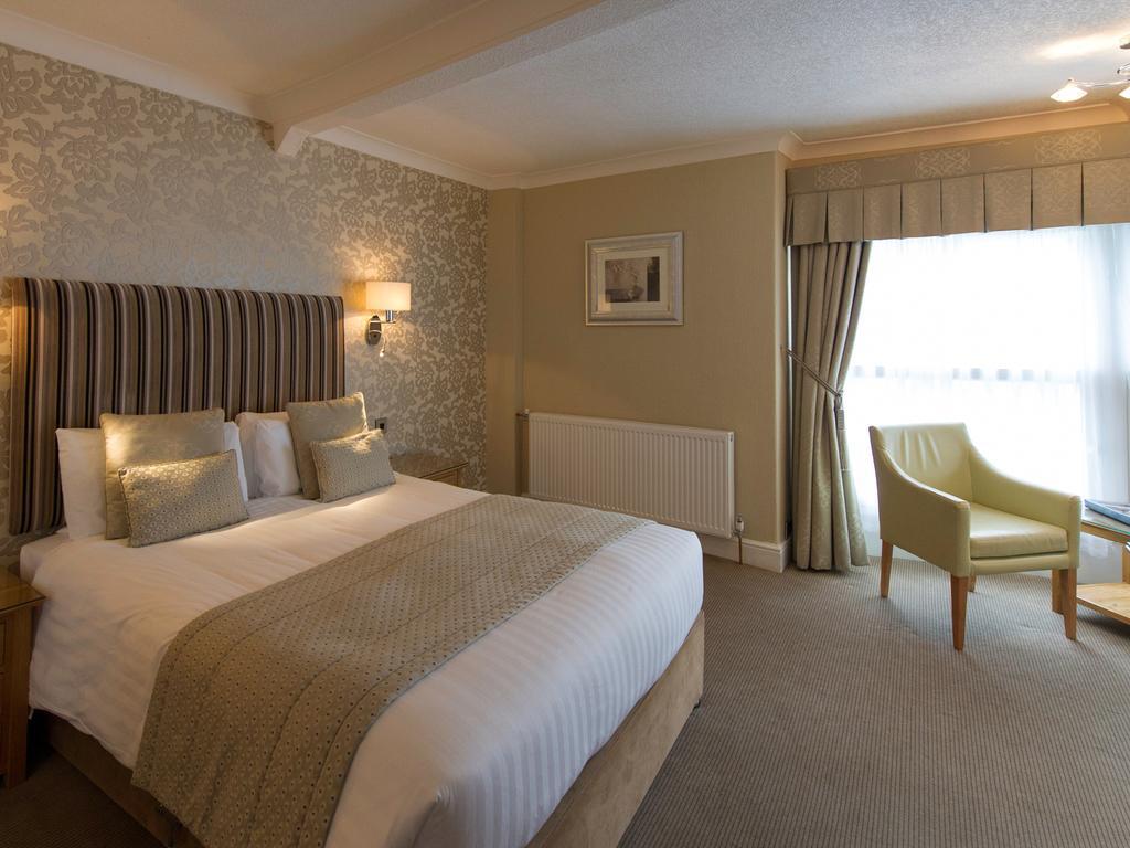 The Royal & Fortescue Hotel Barnstaple Extérieur photo